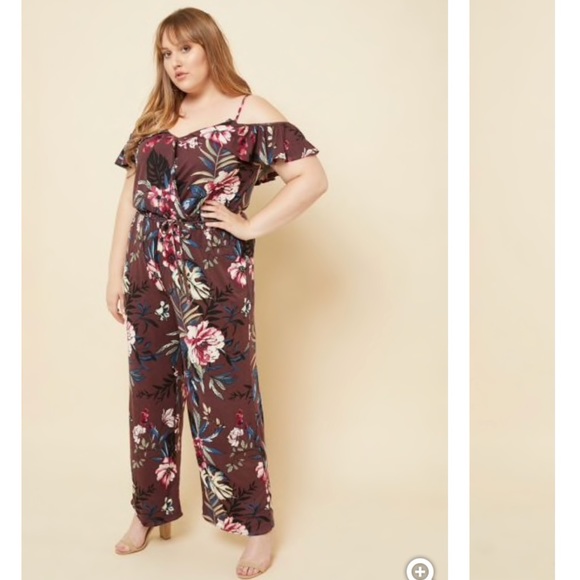 2x COLD SHOULDER JUMPSUIT - Picture 2 of 3